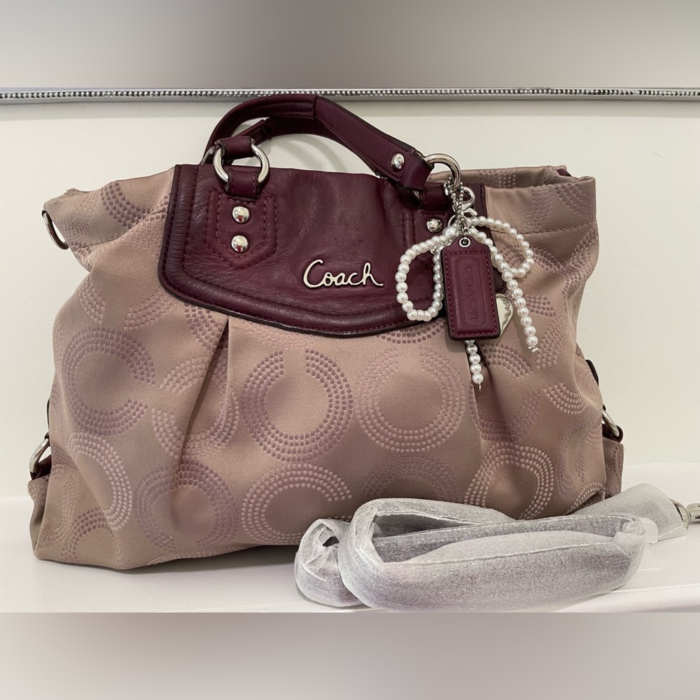 Coach F20049 Ashley carryall bag